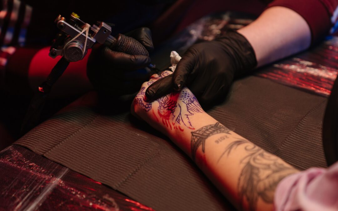 Advantage and Disadvantage of Tattoos